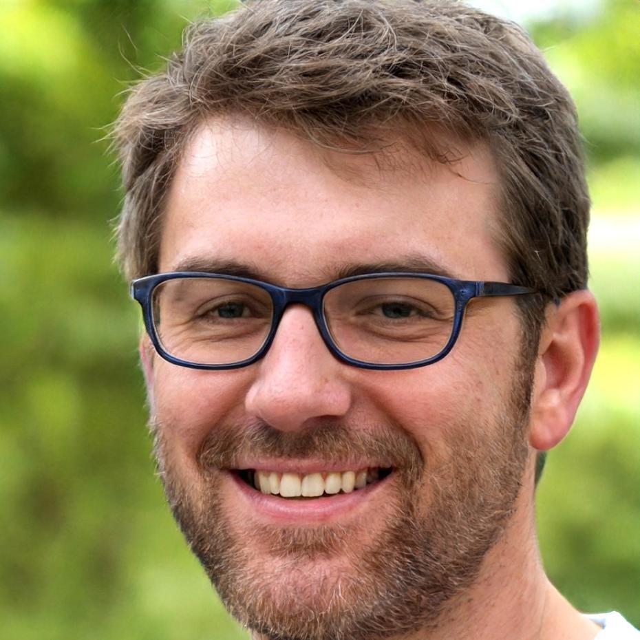 Simon Bradshaw senior financial planner